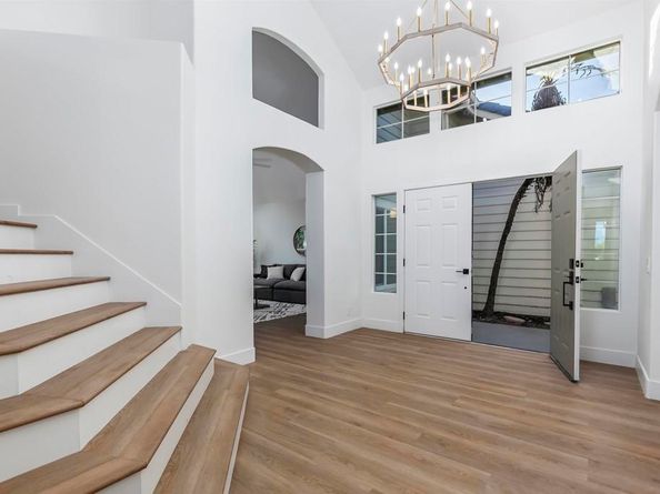 5166 Via Portola, Oceanside CA 92057