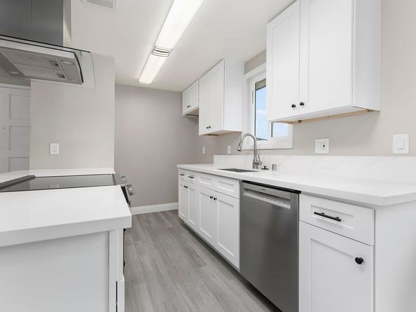 9857 Mission Gorge Rd 4, Santee CA 92071
