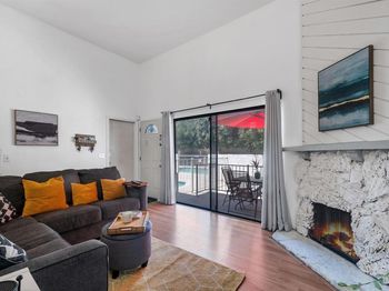 14293 Foothill Blvd