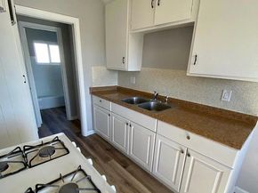 21 33 S 35th Street, San Diego CA 92113