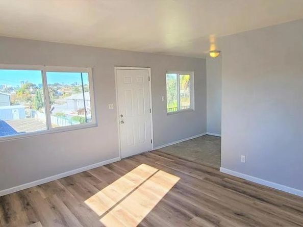 21 33 S 35th Street, San Diego CA 92113