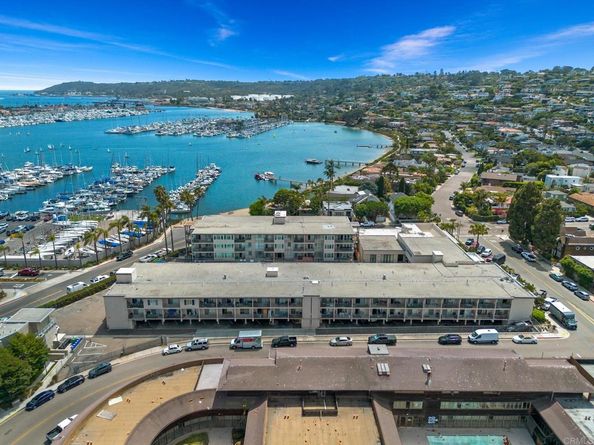 1021 Scott Street 130, Point Loma CA 92106