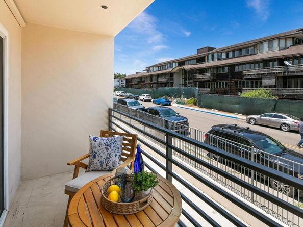 1021 Scott Street 130, Point Loma CA 92106