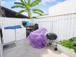 1001 E Grant F4, Santa Ana CA 92701