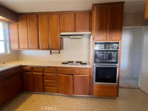 2528 Del Amo, Lakewood CA 90712