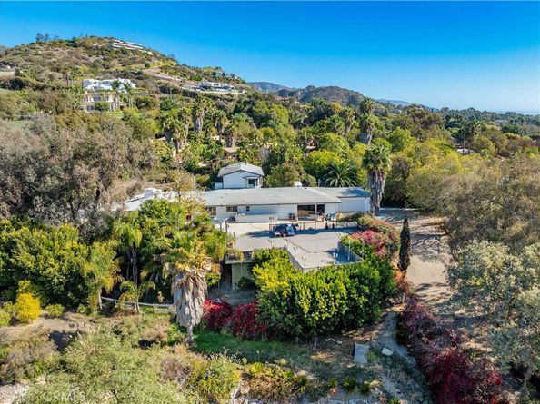 27473 Pacific Coast, Malibu CA 90265