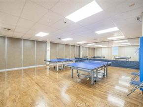 1564 Merion Way M-2 34J, Seal Beach CA 90740