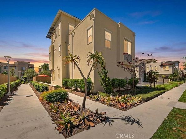 586 S Motif Street, Anaheim CA 92805