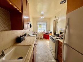 1825 E 3rd Street 1, Long Beach CA 90802