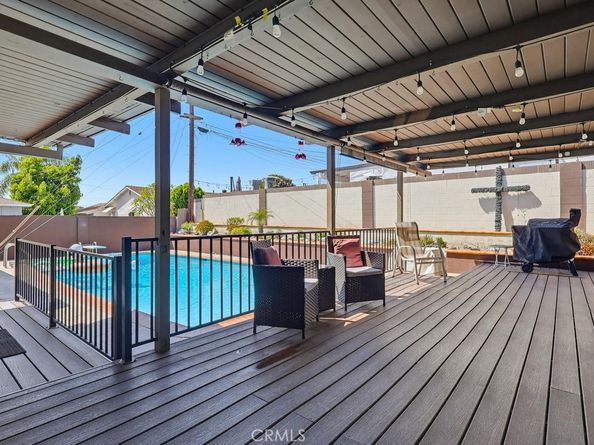 11339 1st Avenue, Whittier CA 90604