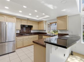 520 Lexington Court 103, Long Beach CA 90803