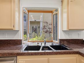 520 Lexington Court 103, Long Beach CA 90803
