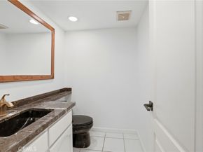 520 Lexington Court 103, Long Beach CA 90803