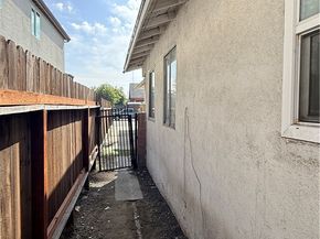4161 Dorsey, Los Angeles CA 90011