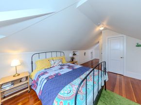 464 Kenoak Pl., Pomona CA 91768