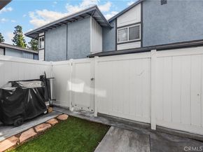 6537 Shady Gate 18, Yorba Linda CA 92886