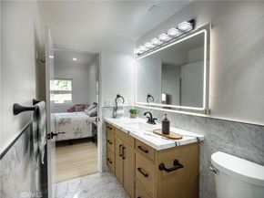 1944 Glendon 209, Los Angeles CA 90025