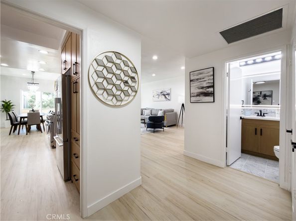1944 Glendon 209, Los Angeles CA 90025