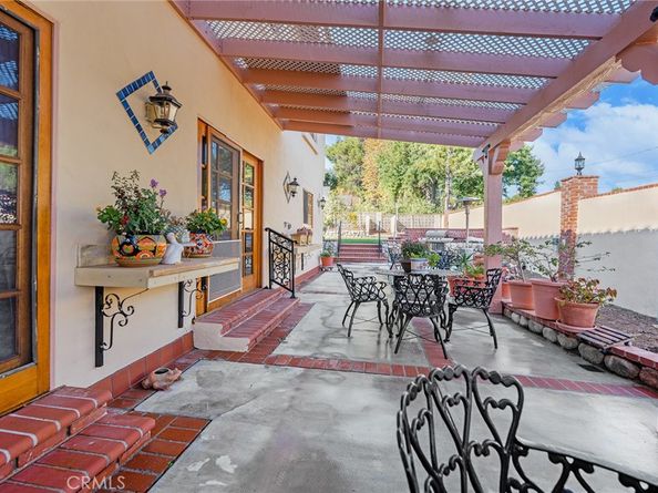 2240 Foothill Boulevard, Santa Ana CA 92705