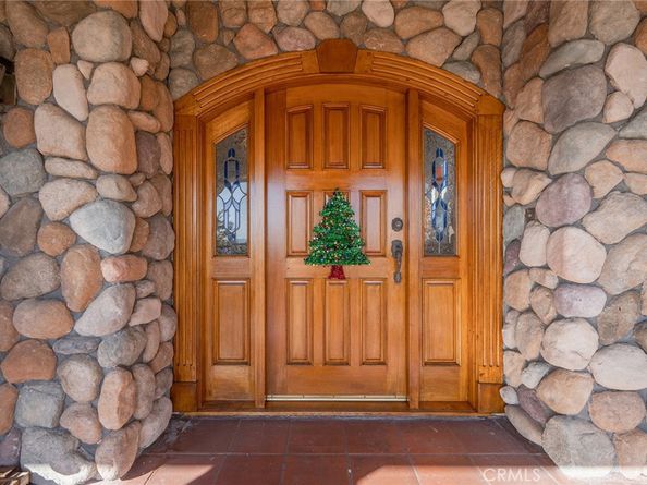 2240 Foothill Boulevard, Santa Ana CA 92705