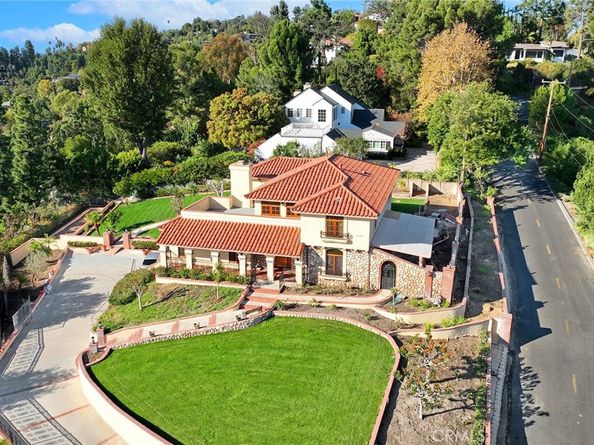 2240 Foothill Boulevard, Santa Ana CA 92705