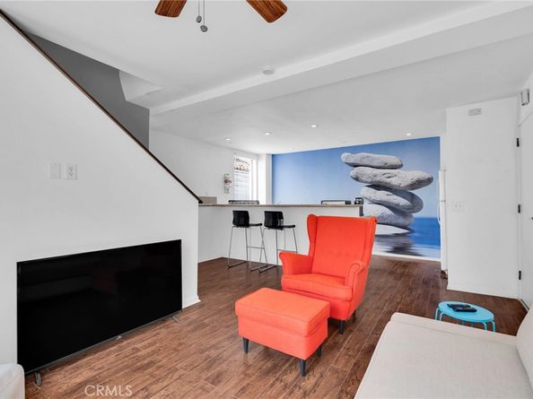 15 69th Place, Long Beach CA 90803