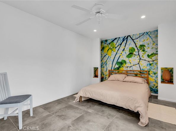 15 69th Place, Long Beach CA 90803
