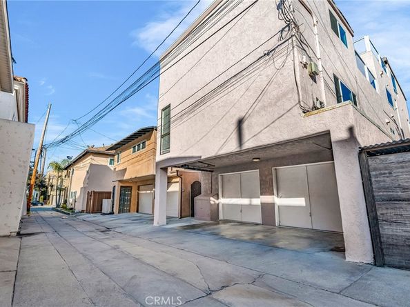 15 69th Place, Long Beach CA 90803