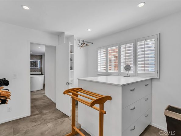 15 69th Place, Long Beach CA 90803