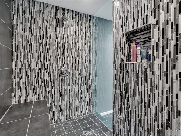 15 69th Place, Long Beach CA 90803