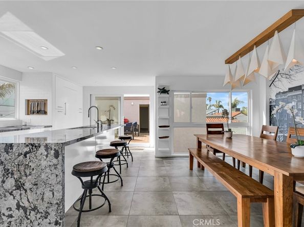 15 69th Place, Long Beach CA 90803