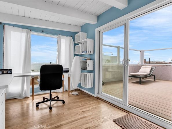15 69th Place, Long Beach CA 90803