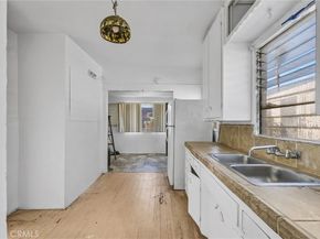 1143 S Grande Vista, Los Angeles CA 90023