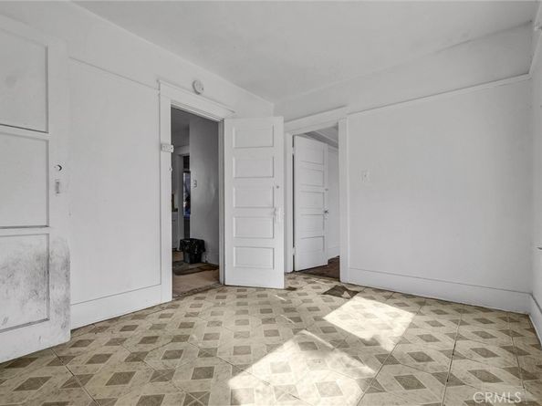 1143 S Grande Vista, Los Angeles CA 90023