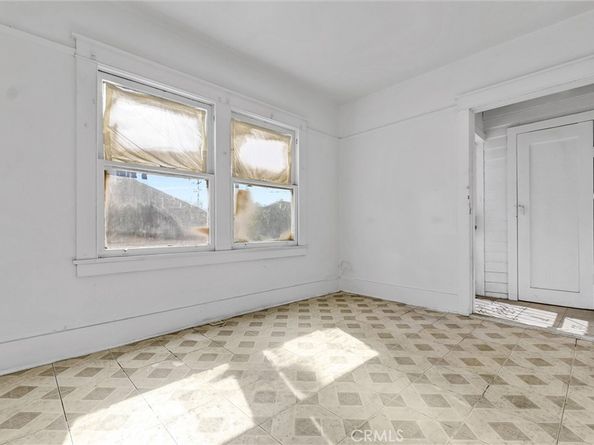 1143 S Grande Vista, Los Angeles CA 90023