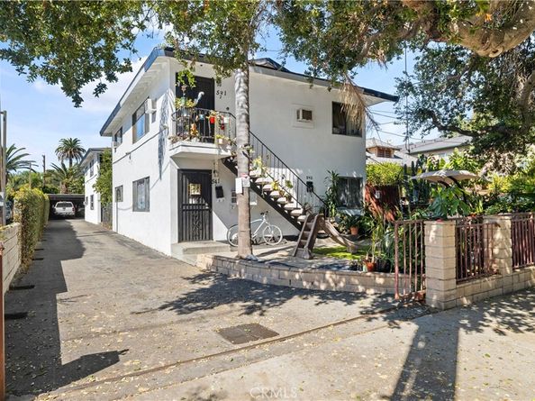 541 N Summit Avenue, Pasadena CA 91103