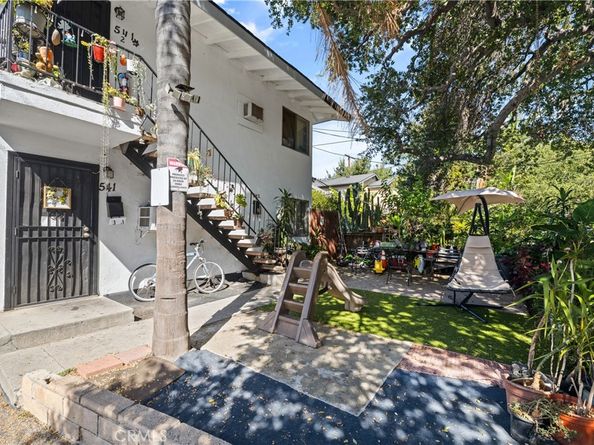 541 N Summit Avenue, Pasadena CA 91103