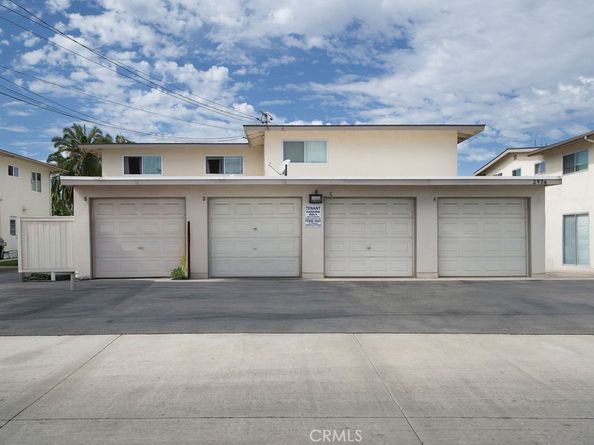 2976 Royal Palm Drive, Costa Mesa CA 92626