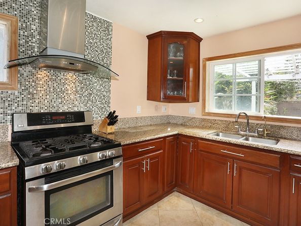 5042 Cumberland Avenue, Westminster CA 92683