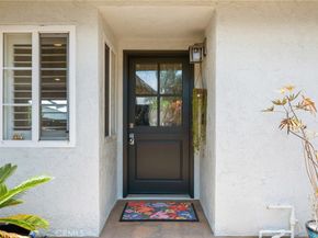 5471 Meadowlark Drive, Huntington Beach CA 92649