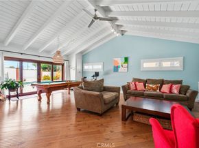 5471 Meadowlark Drive, Huntington Beach CA 92649