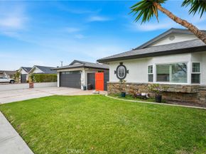 5471 Meadowlark Drive, Huntington Beach CA 92649
