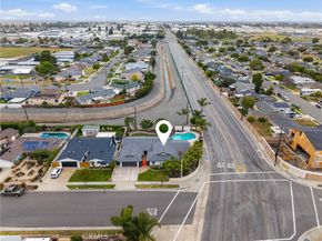 5471 Meadowlark Drive, Huntington Beach CA 92649