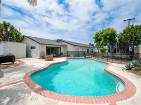 5471 Meadowlark Drive, Huntington Beach CA 92649