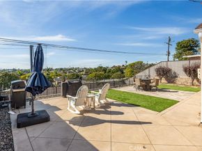 22709 Gaycrest Avenue, Torrance CA 90505