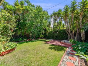 1116 S Burnside Avenue, Los Angeles CA 90019