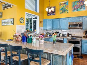 166 S Arroyo Boulevard, Pasadena CA 91105