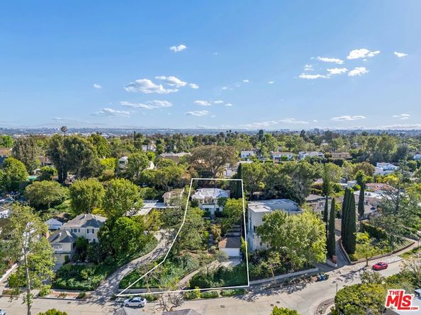10294 Cresta Drive, Los Angeles CA 90064