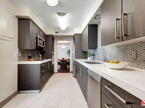 11657 Chenault Street 202, Los Angeles CA 90049