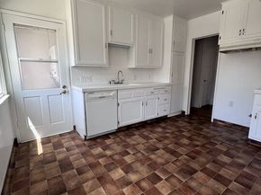 1851 Brockton Avenue, Los Angeles CA 90025